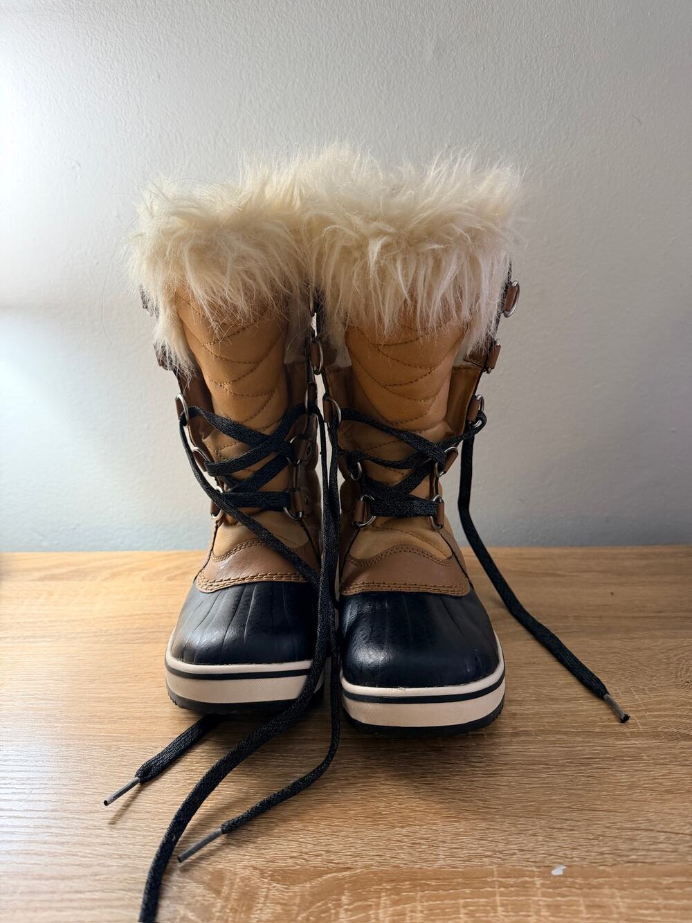 SOREL Kids Tofino II Boots size 4